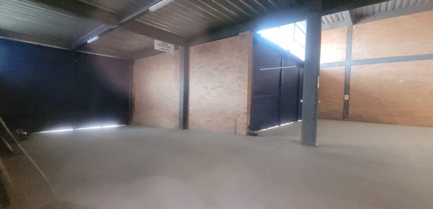 Bodega en Arriendo- Funza – área total 2365 m2