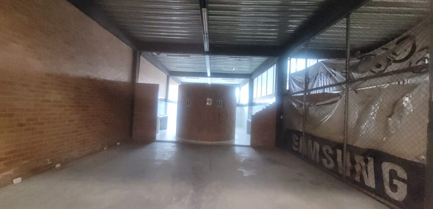 Bodega en Arriendo- Funza – área total 2365 m2