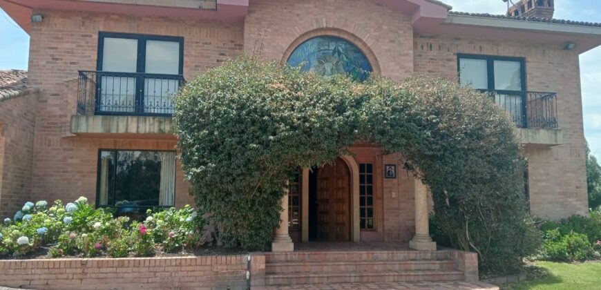 Mosquera -Finca- con pesebreras- club -26793 m2