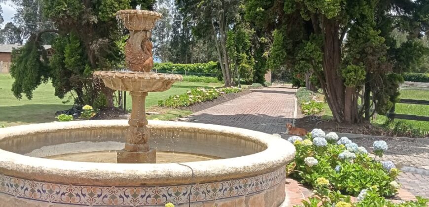 Mosquera -Finca- con pesebreras- club -26793 m2