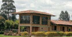 Mosquera -Finca- con pesebreras- club -26793 m2
