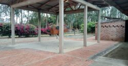 Mosquera -Finca- con pesebreras- club -26793 m2