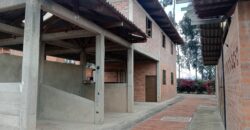 Mosquera -Finca- con pesebreras- club -26793 m2