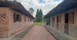 Mosquera -Finca- con pesebreras- club -26793 m2