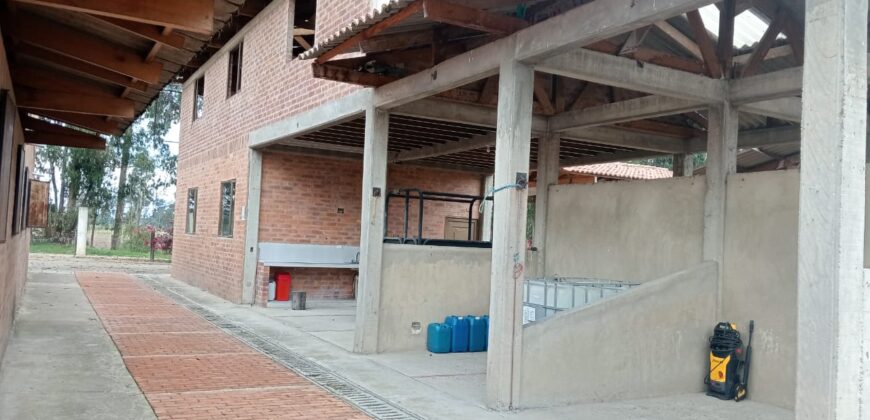 Mosquera -Finca- con pesebreras- club -26793 m2