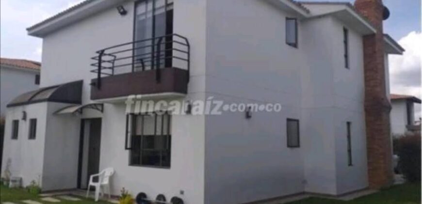 Funza, Quintas de san Isidro -Casa de 234 m2 , lote 490 m2