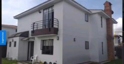 Funza, Quintas de san Isidro -Casa de 234 m2 , lote 490 m2