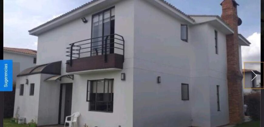 Funza, Quintas de san Isidro -Casa de 234 m2 , lote 490 m2
